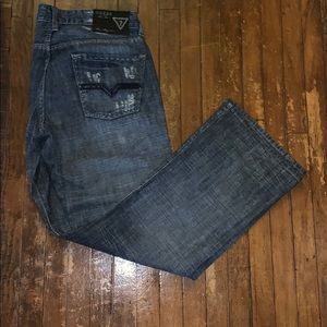 Men’s destroyed denim guess jeans
